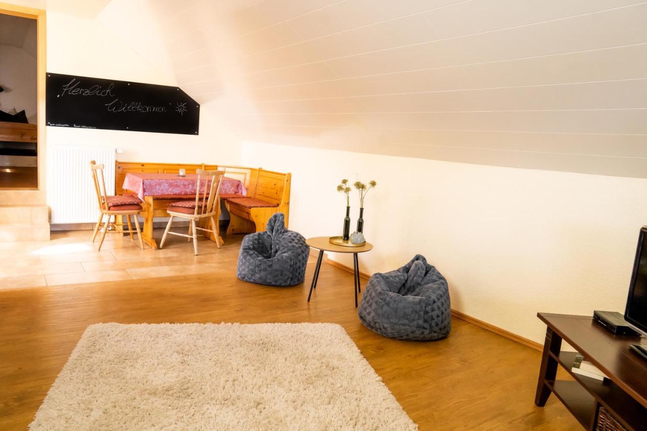 Apartamento Lieblingsplatz By Julia & Tom Kesselsdorf Exterior foto